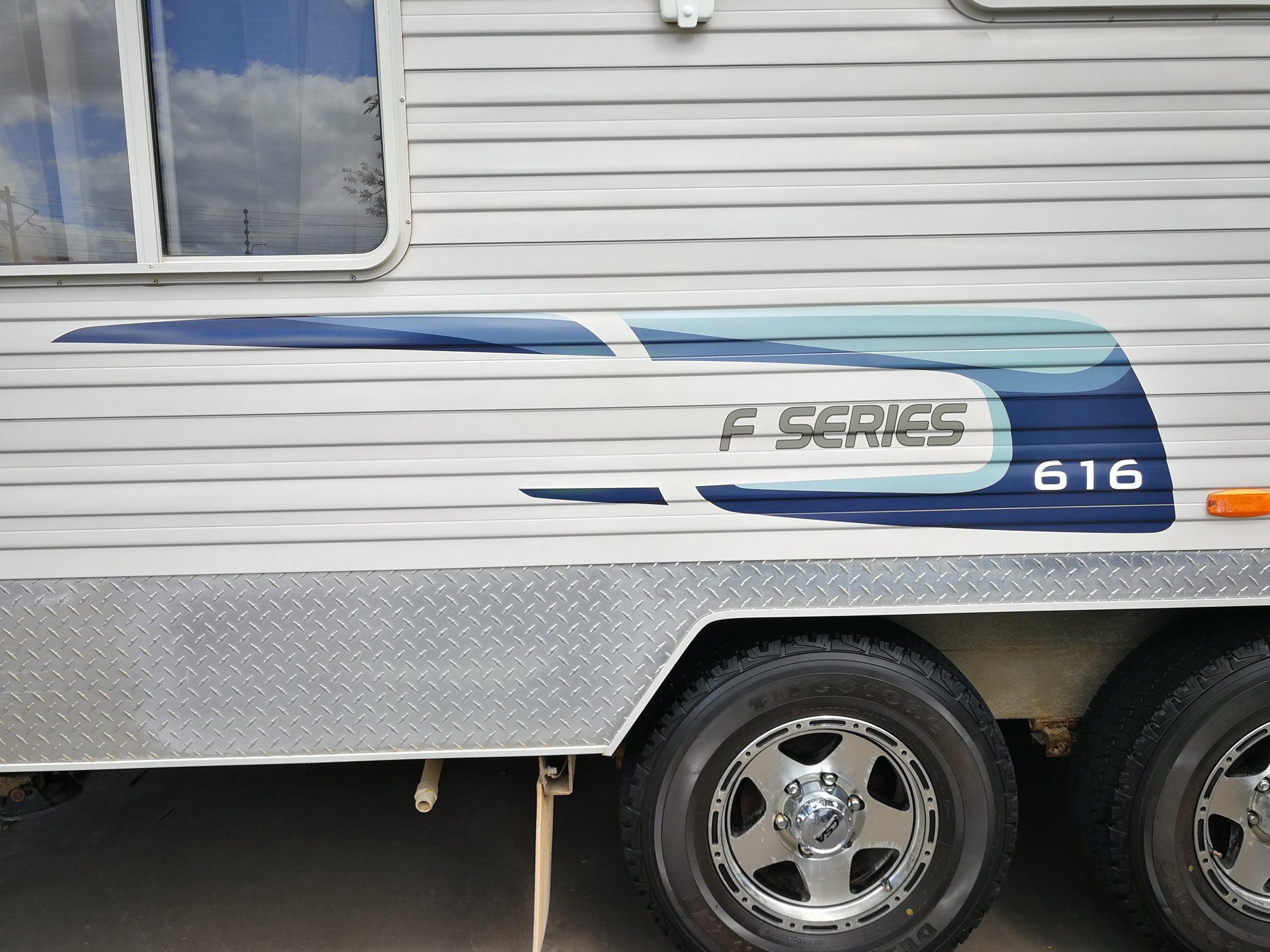 Caravans & Trailers