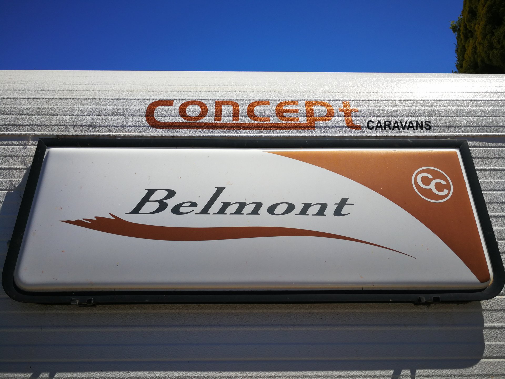 Caravans & Trailers