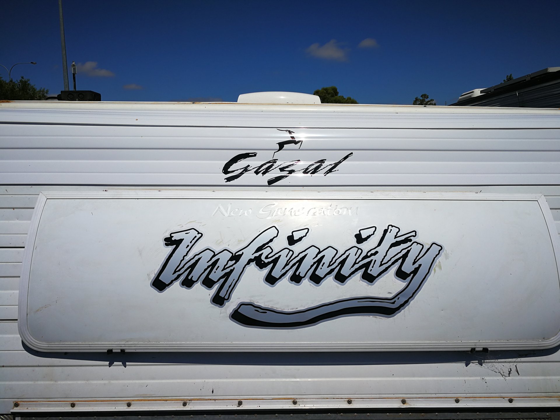 Caravans & Trailers