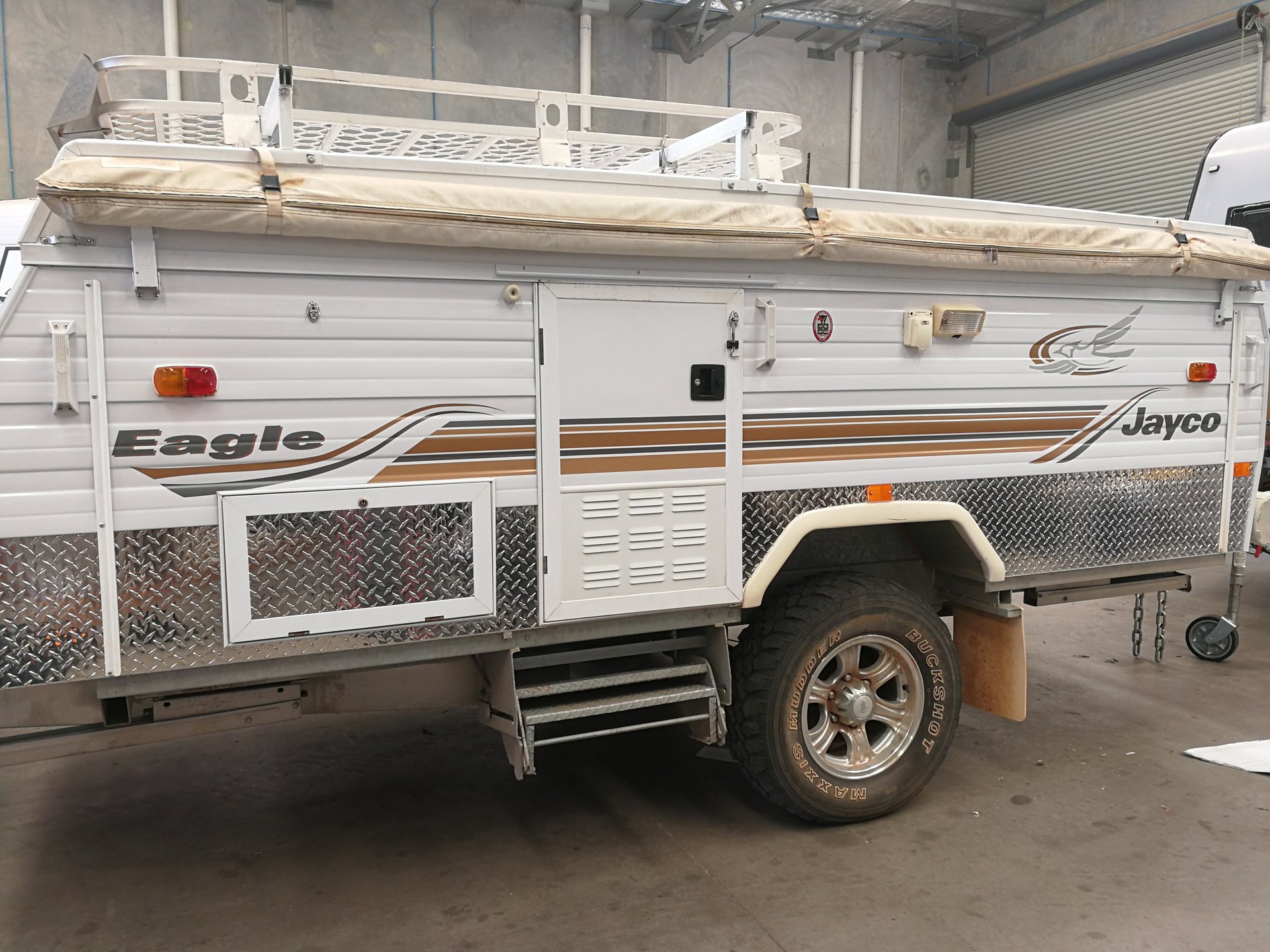 Caravans & Trailers
