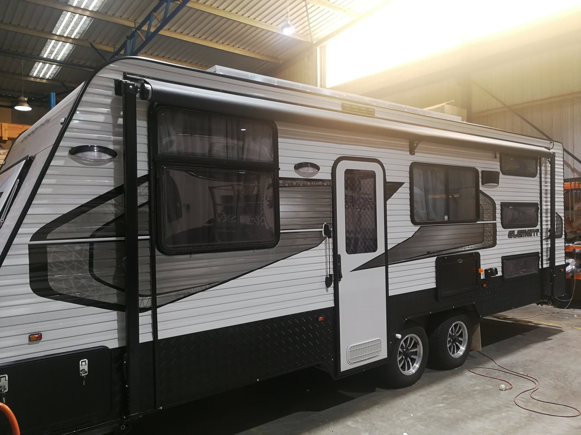 Caravans & Trailers